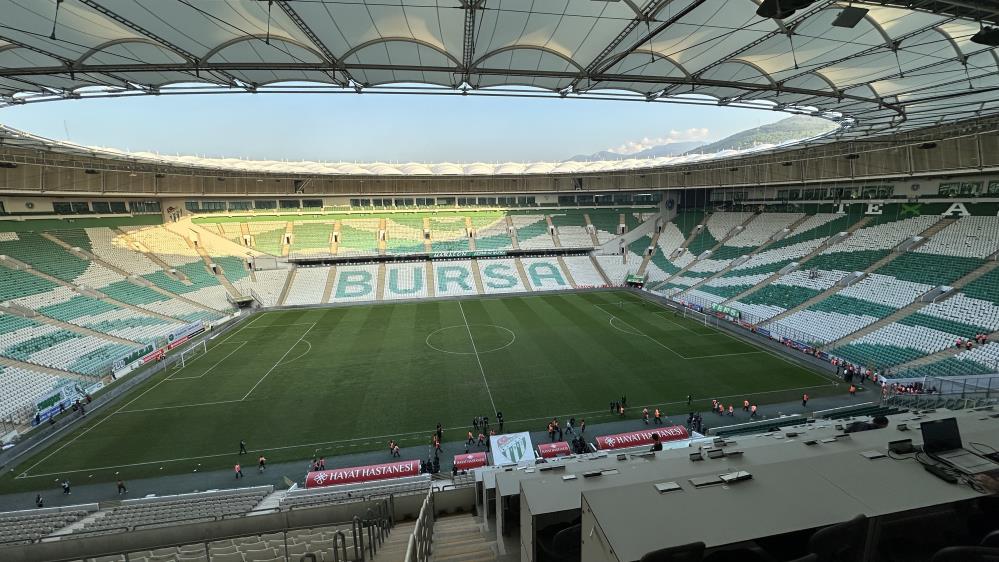 Bursa’da stadyumun ismi resmen Yüzüncü Yıl Atatürk Stadyumu oldu