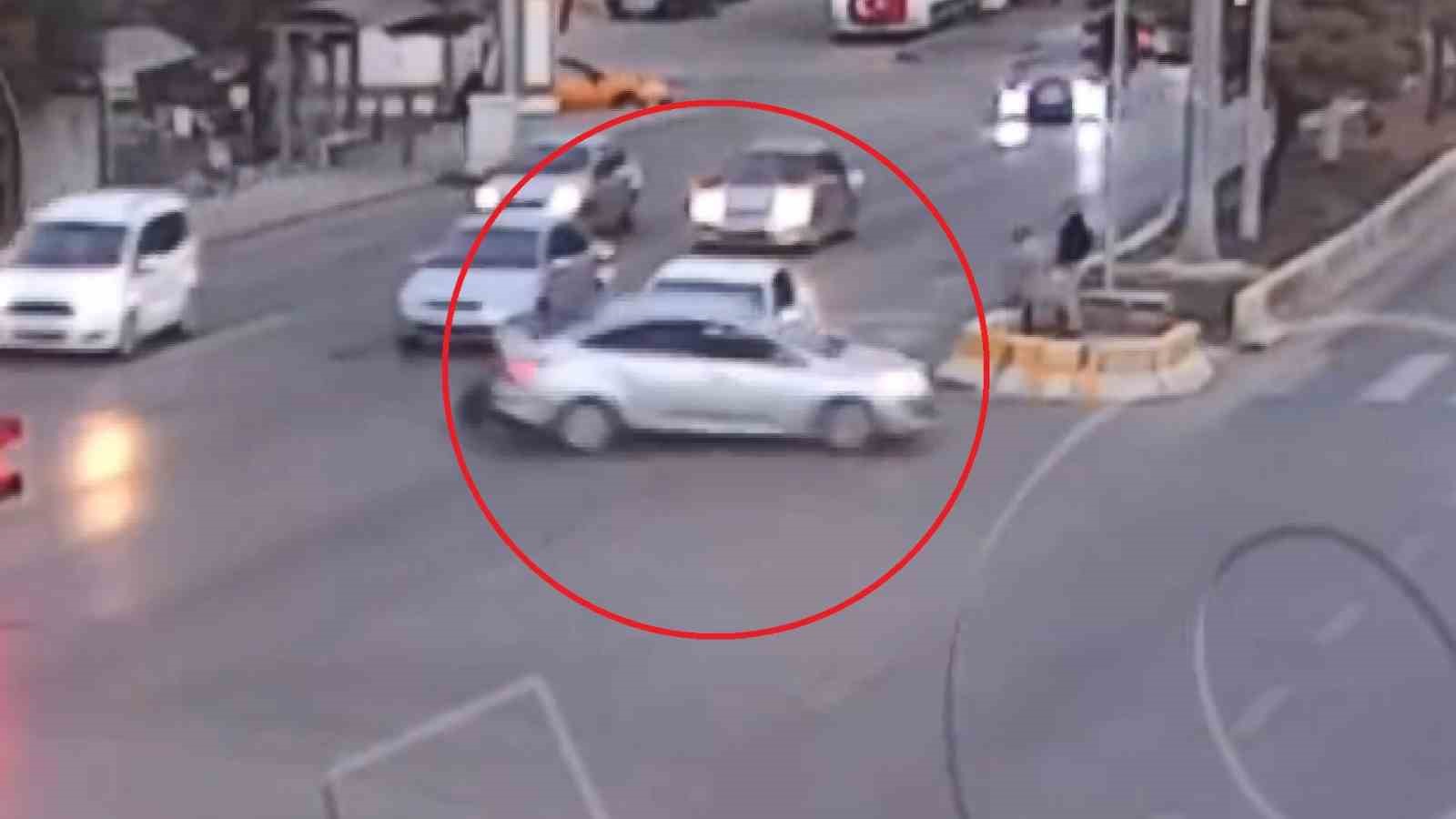 Kırıkkale’de trafik kameraları kamerada: Sürücülerin dikkatsizliği pes dedirtti