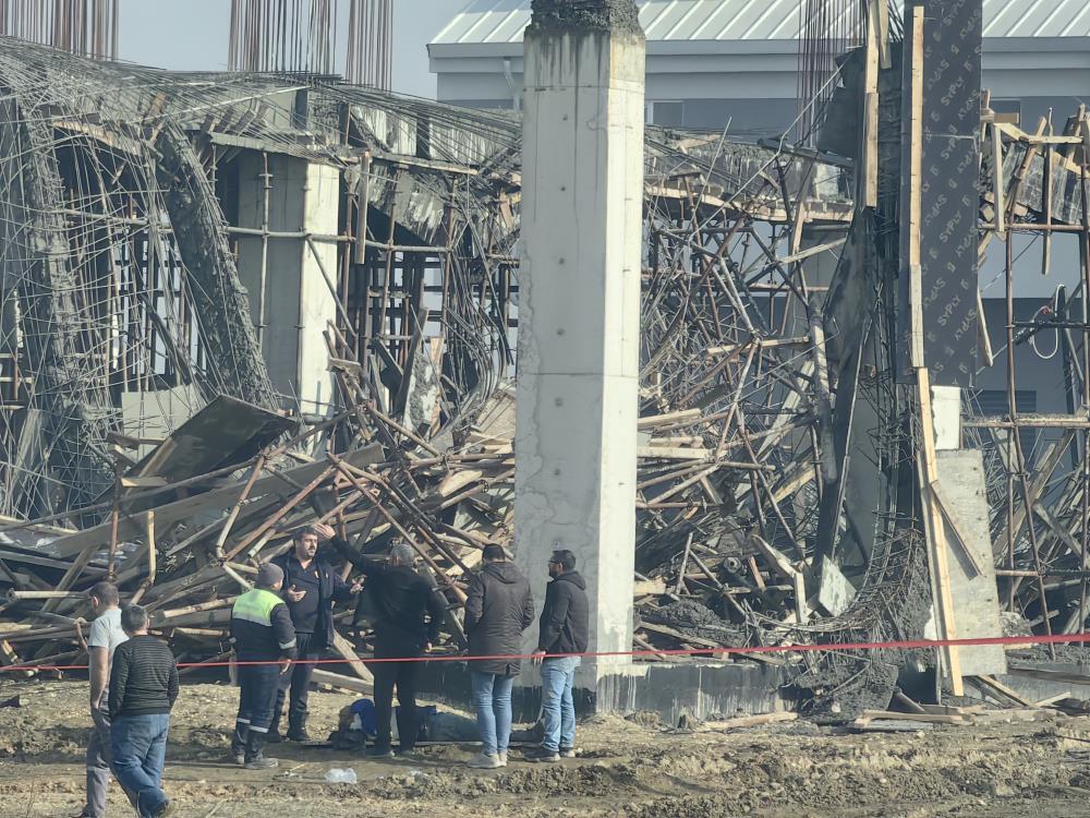 İnegölde fabrika inşaatına beton atıldığı sırada çöktü, 6 işçi yaralandı