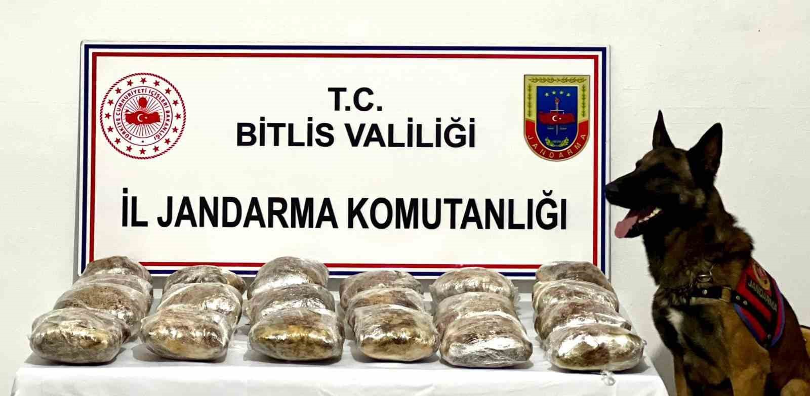 Bitlis’te 20 kilo 250 gram kubar esrar ele geçirildi