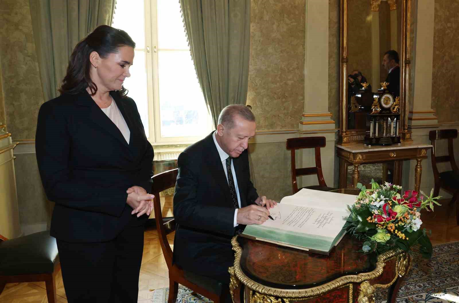 Cumhurbaşkanı Erdoğan, Macaristan Cumhurbaşkanı Novak ile görüştü