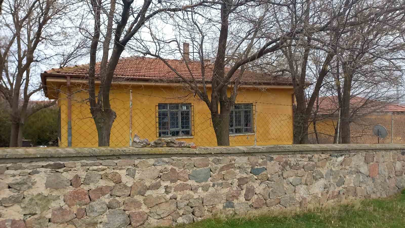 Kırşehir’de iki eve silahlı saldırı: 3 yaralı