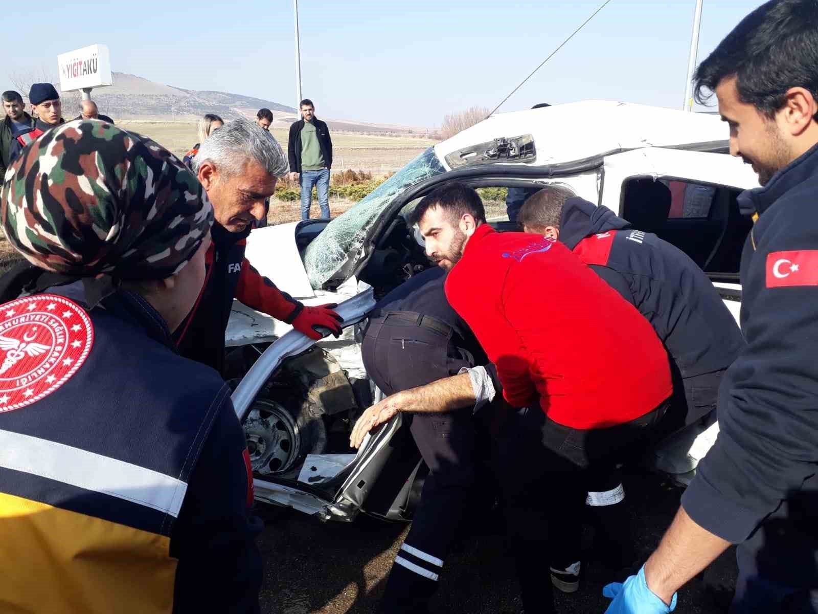 Kırşehir’de trafik kazası: 1 ölü, 1 yaralı