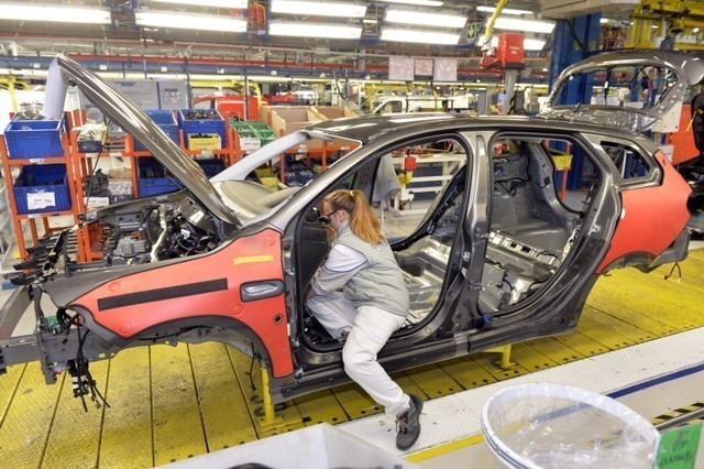 Tofaş Türk Otomobil fabrikası, üretimi durdurma kararı aldı