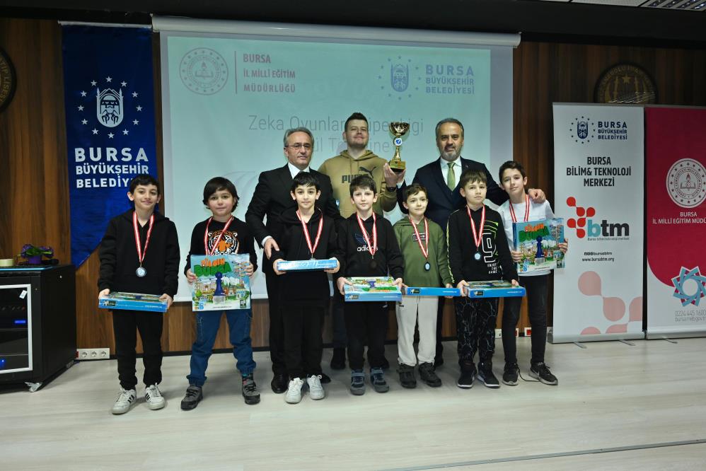 Bursa zeka Oyunları Süper Ligi’ne coşkulu final