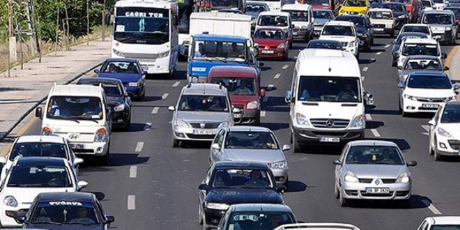 Araç sahipleri dikkat.. Zorunlu trafik sigortaları için yeni düzenleme yapıldı