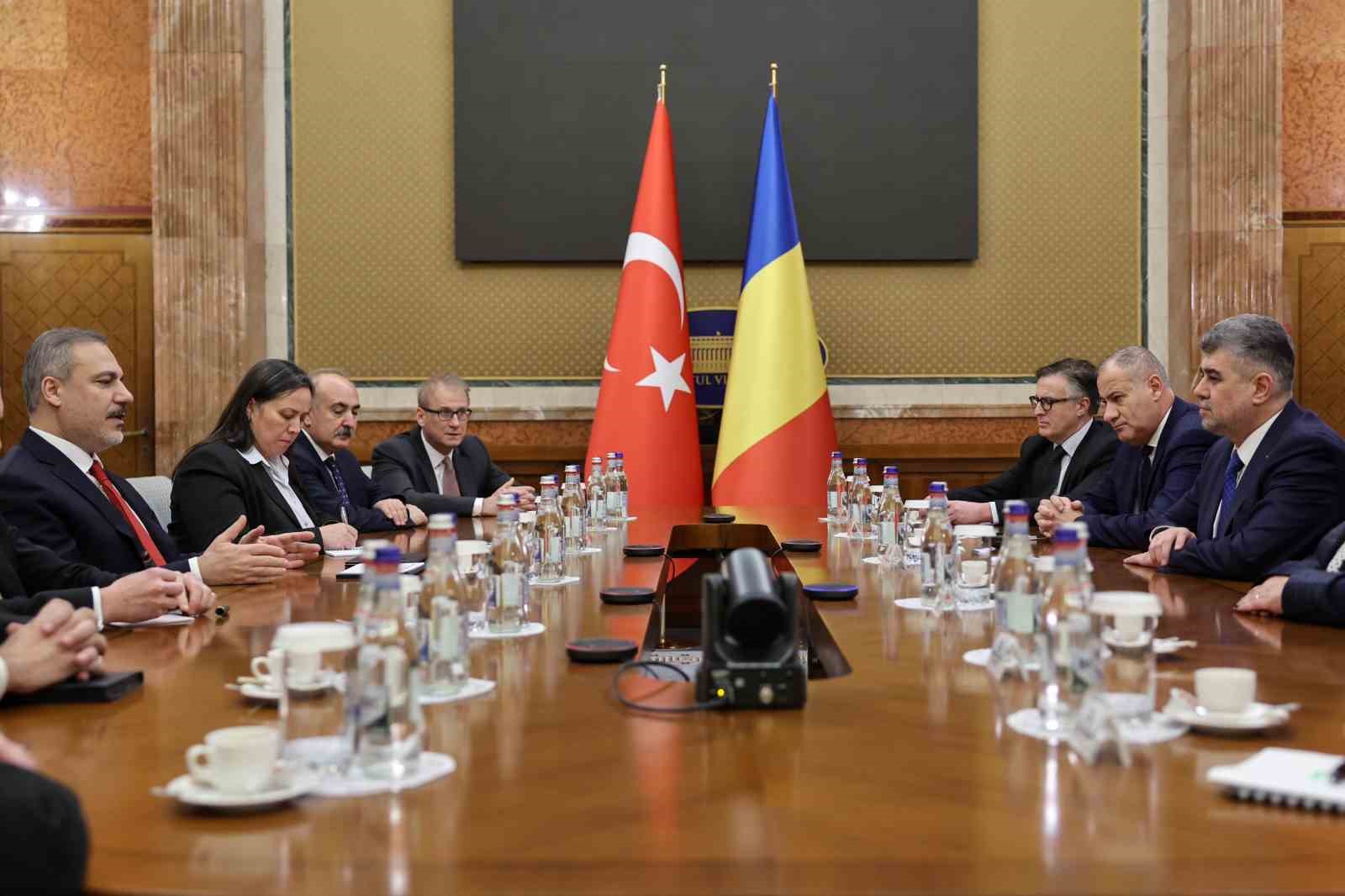 Bakan Fidan, Romanya Başbakanı Ciolacu ile görüştü