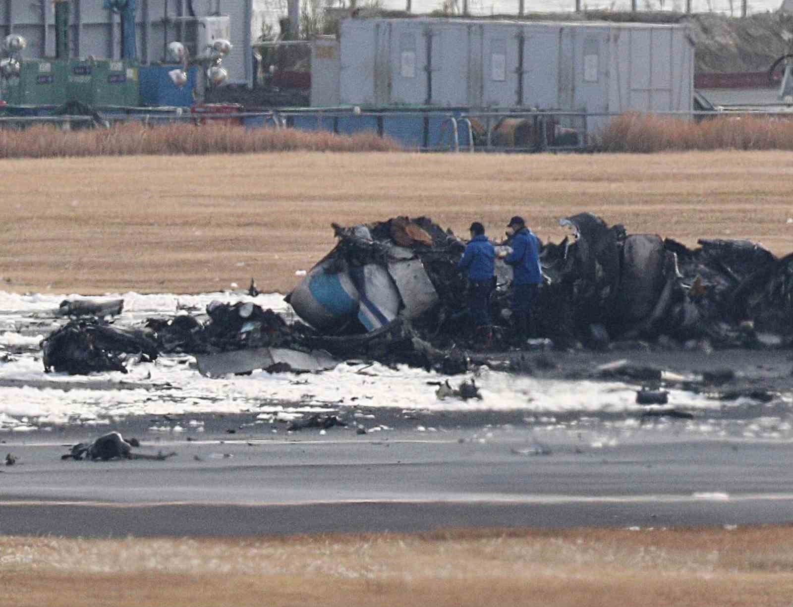 Japonya’daki uçak kazasında pilot hatası ya da koordinasyon eksikliği şüphesi