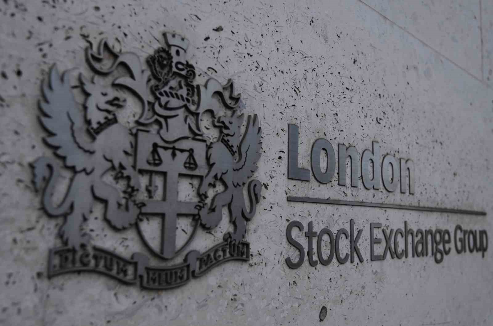 Londra Borsası’nın yarın işleme açılmasını engelleme planı yaptıkları şüphesiyle 6 kişi gözaltına alındı