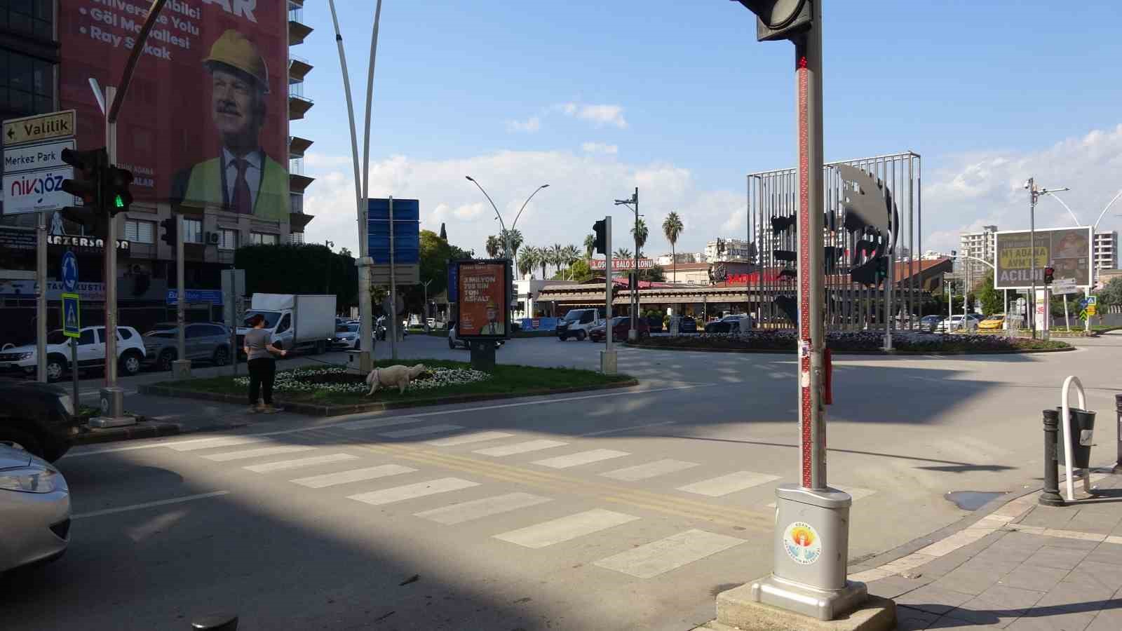 Adana’da kentin göbeğinde silahlı saldırı: 1 ağır yaralı