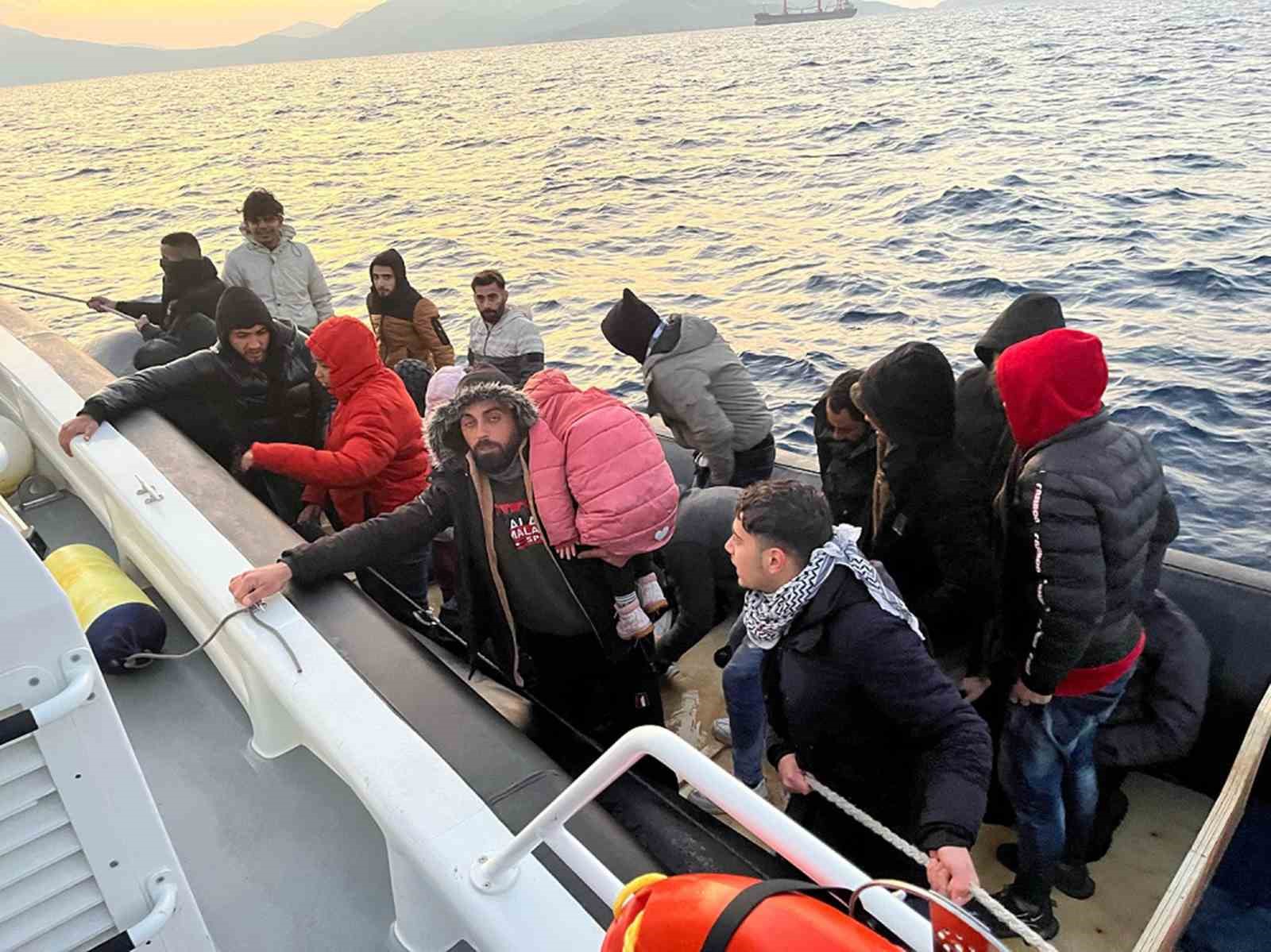 Datça’da 51 düzensiz göçmen kurtarıldı