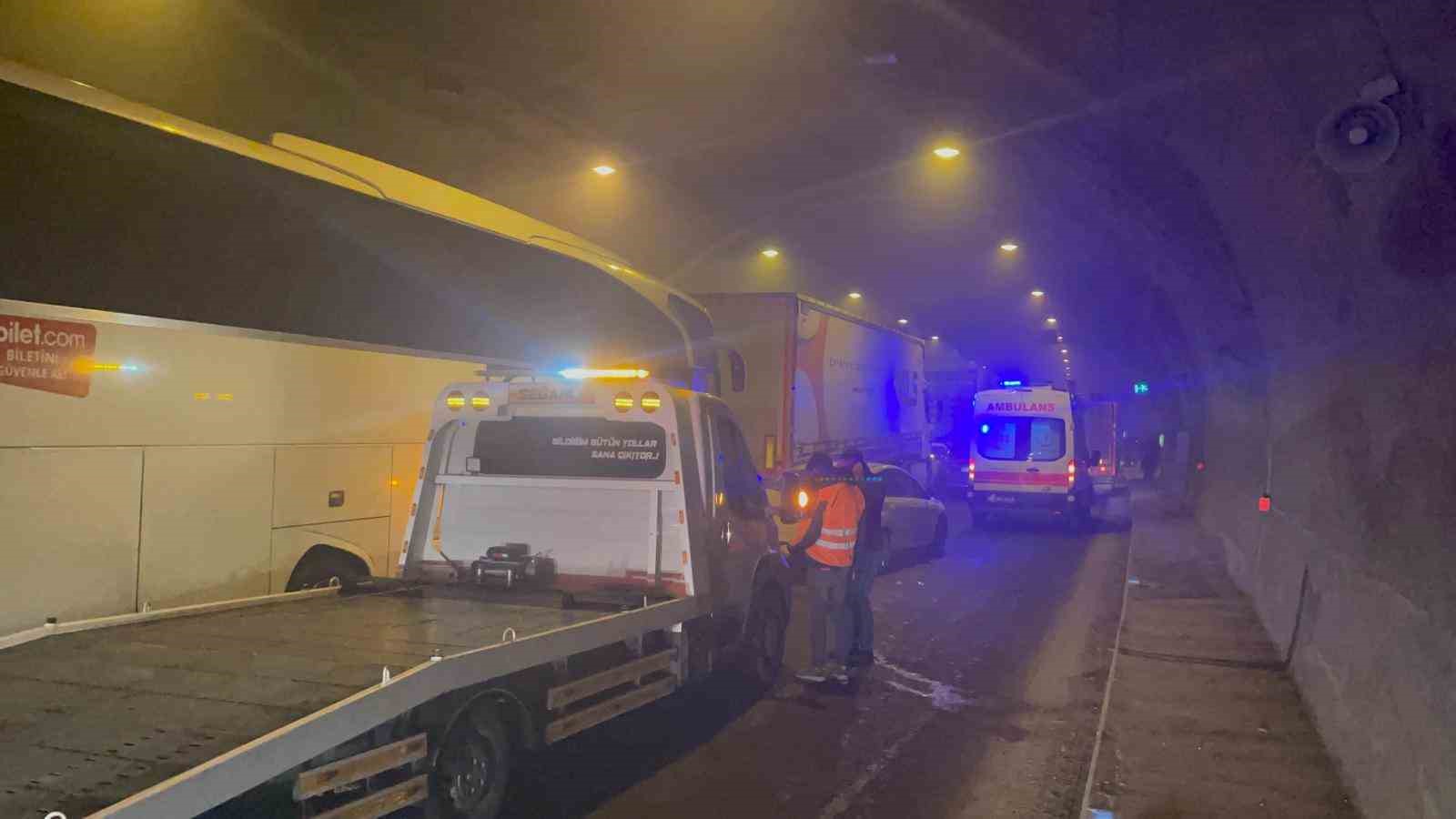 Osmaniye’de tünelde zincirleme trafik kazası: 1 ölü