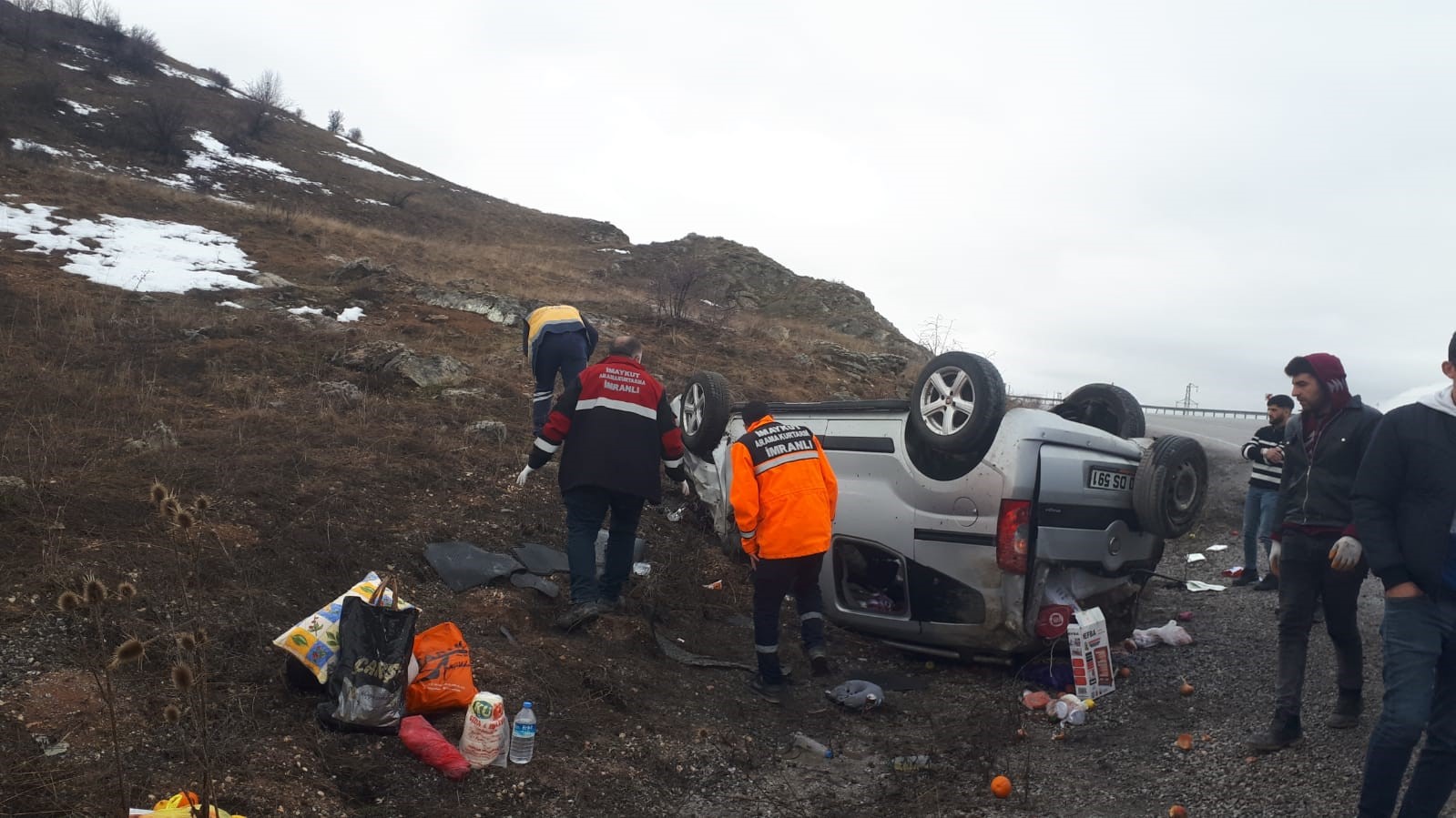 Sivas’ta kaza yapan araç ters döndü: 5 yaralı