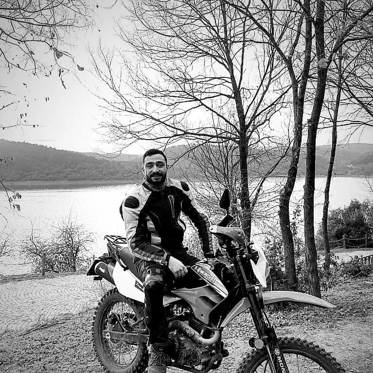 Yalova’da ağaca çarpan motosikletin sürücüsü hayatını kaybetti