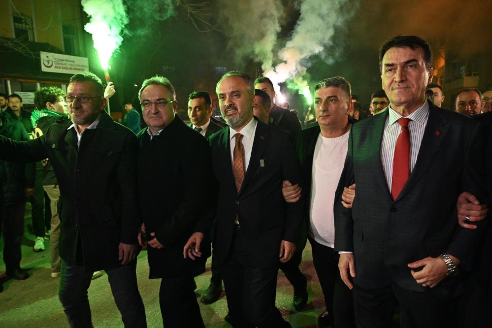 Bursa Büyükşehir Belediye Başkanı Aktaş, Bozbey’e seslendi: “Nilüfer’de kaç kulübe tesis yaptın”