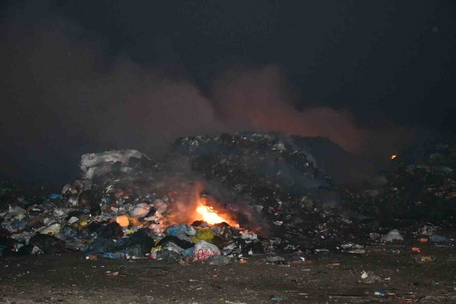 Artvin’de çöp sahasında yangın