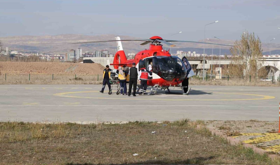 Erzincan’da helikopter ambulans donanımlarının tanıtıldığı bilgilendirme toplantısı yapıldı