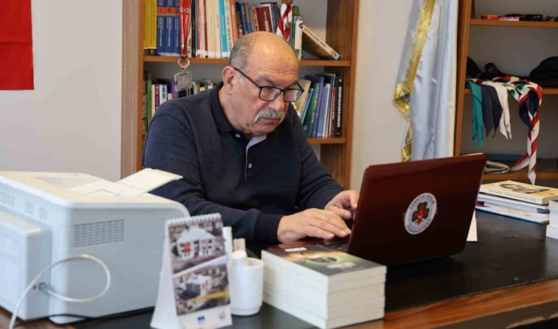 40 soruda Ahilik Kitabı hazırlandı Kırşehir’de Emekli Öğretim Görevlisi Mahmut Seyfeli; uzun okumalardan sıkılanlar için