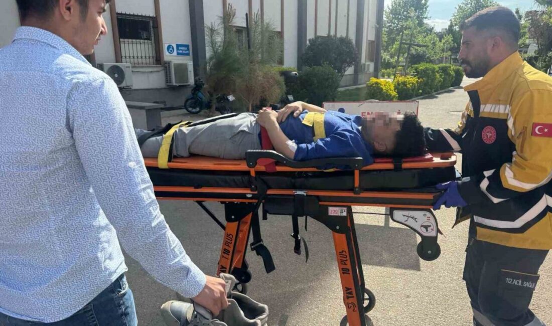 Adıyaman’da otomobil ile motosiklet çarpıştı: 1 yaralı Adıyaman’ın Kahta ilçesinde otomobil ile motosikletin çarpışması sonucu 1 kişi