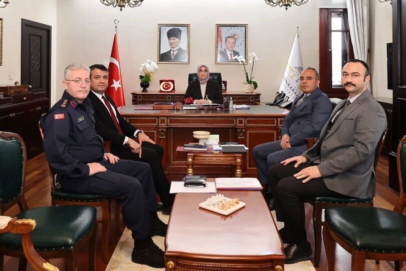 Afyonkarahisar’da güvenlik ve asayiş değerlendirildi Afyonkarahisar Vali Doç. Dr. Kübra Güran Yiğitbaşı başkanlığında düzenlenen asayiş