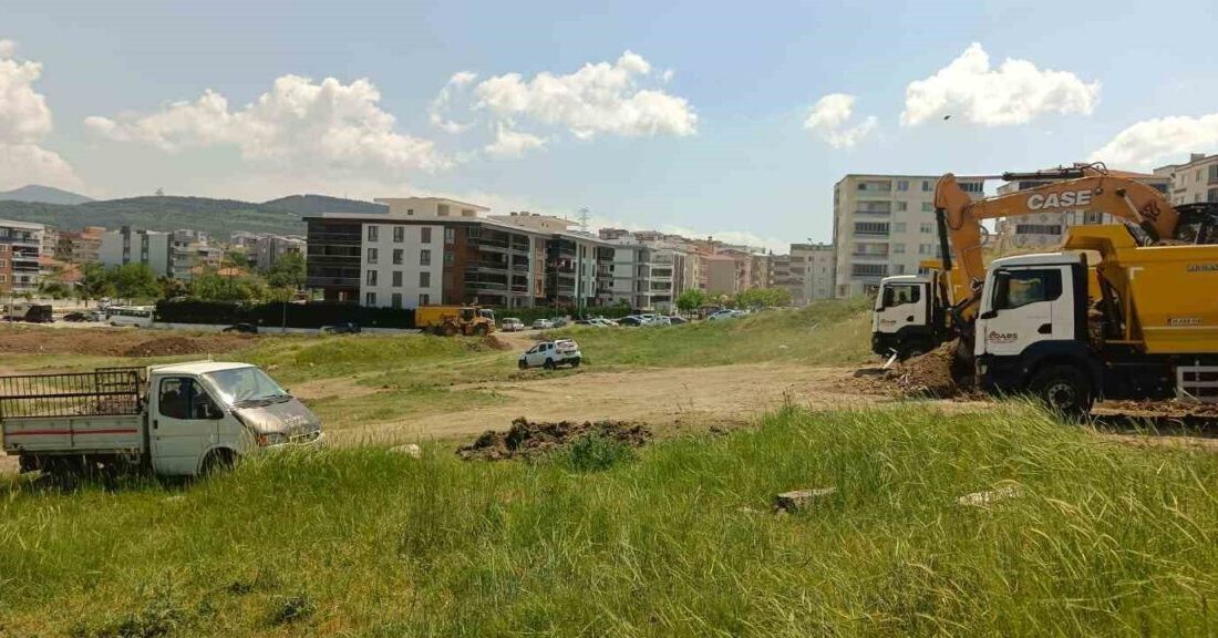 Aliağa Adliye Sarayı’nın temel kazısı başladı İZMİR (İHA) – İzmir’in Aliağa ilçesinde, yeni Adliye Sarayı projesinin