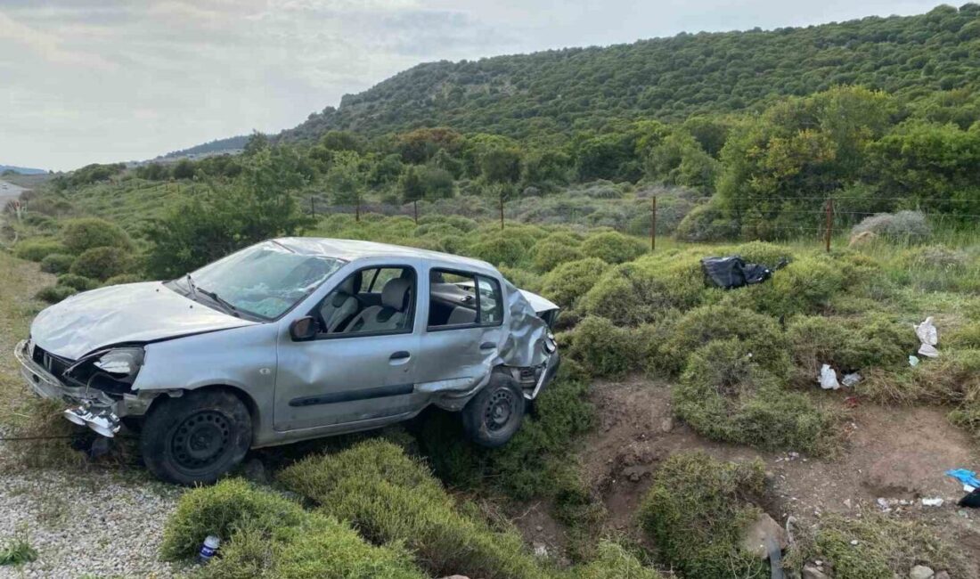 Ayvacık’ta şarampole yuvarlanan araçtaki 4 kişi yaralandı Çanakkale’nin Ayvacık ilçesinde otomobilin şarampole yuvarlanması sonucu 4 kişi yaralandı.