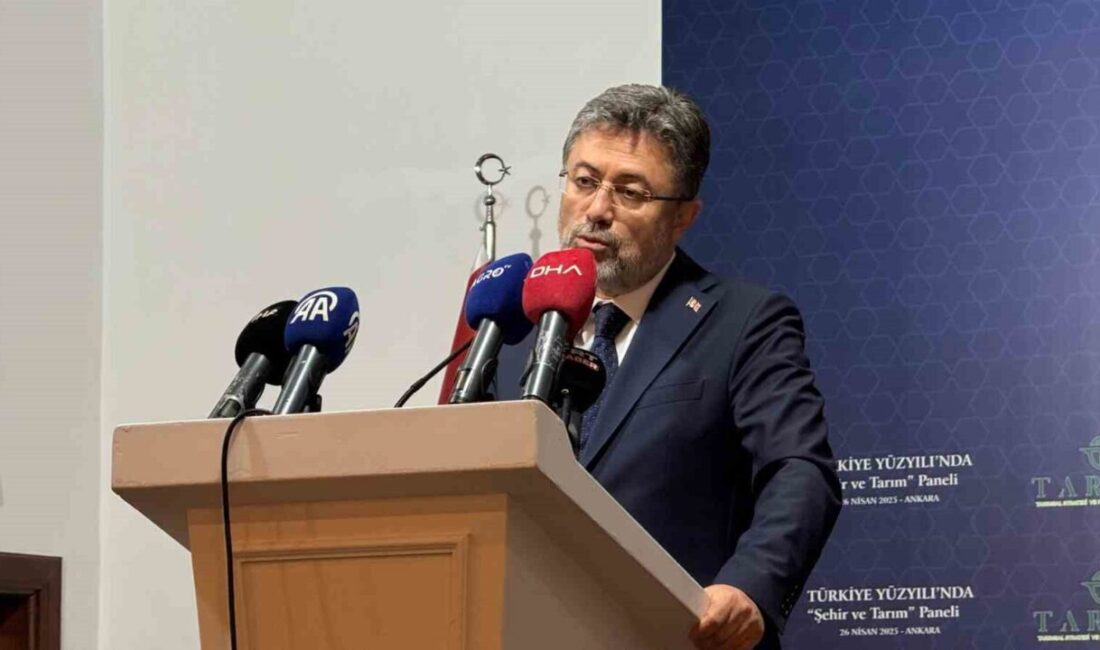 Bakan Yumaklı: “Şehirlerde bulunduğunuz her yerde bugünün teknolojisiyle çok ciddi üretim yapılabilir” Tarım ve Orman Bakanı İbrahim Yumaklı, “Hatırlarsanız bakanlık olarak 2022