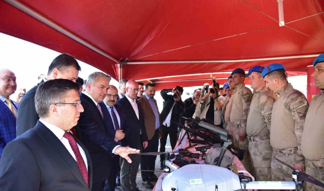Balıkesir’de Öğrenci İş ve Kariyer fuarı başladı Balıkesir Üniversitesi Rektörlüğü, Balıkesir Büyükşehir Belediyesi, BAÜN İktisadi ve İdari