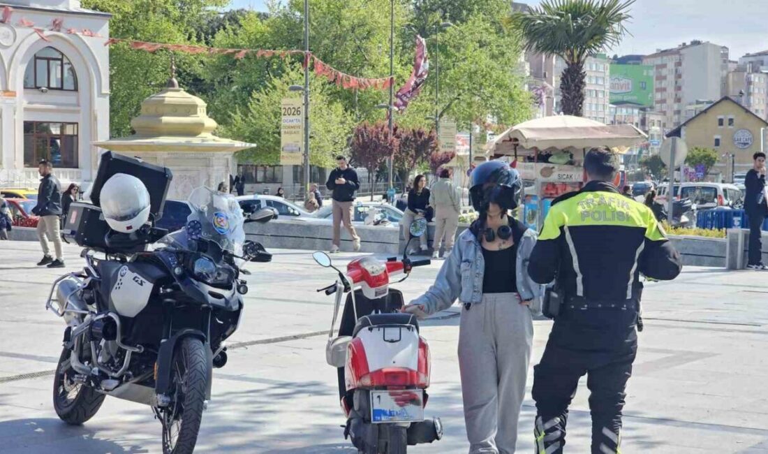 Bandırma’da trafiğe kapalı alanlarda motosiklet sorunu büyüyor Bandırma’da motosiklet trafiği her geçen gün artarken, özellikle Cumhuriyet Meydanı