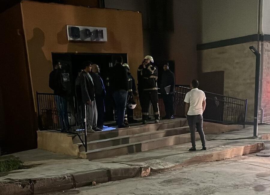 Binada çıkan yangın korku ve paniğe neden oldu Adıyaman’ın Kahta ilçesinde bir binada çıkan yangın korku ve paniğe