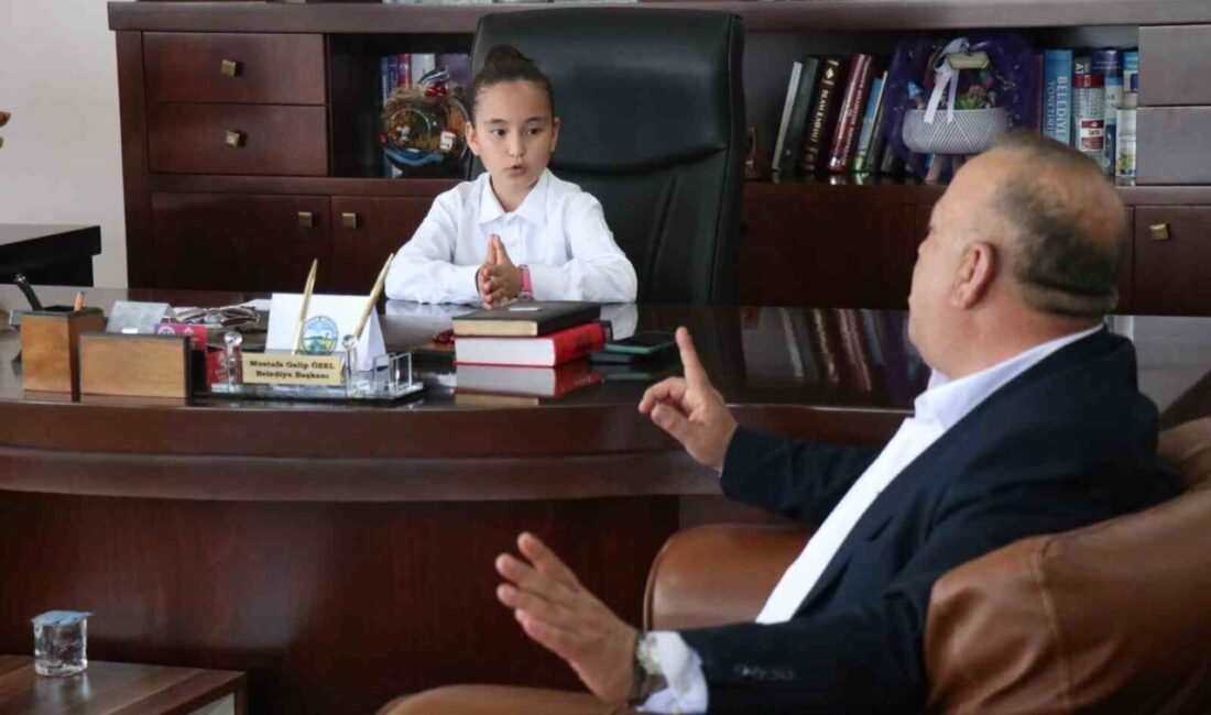 Bozdoğan’da naşkanlık koltuğu Sümeyye’ye emanet 23 Nisan Ulusal Egemenlik ve Çocuk Bayramı kapsamında Bozdoğan Merkez