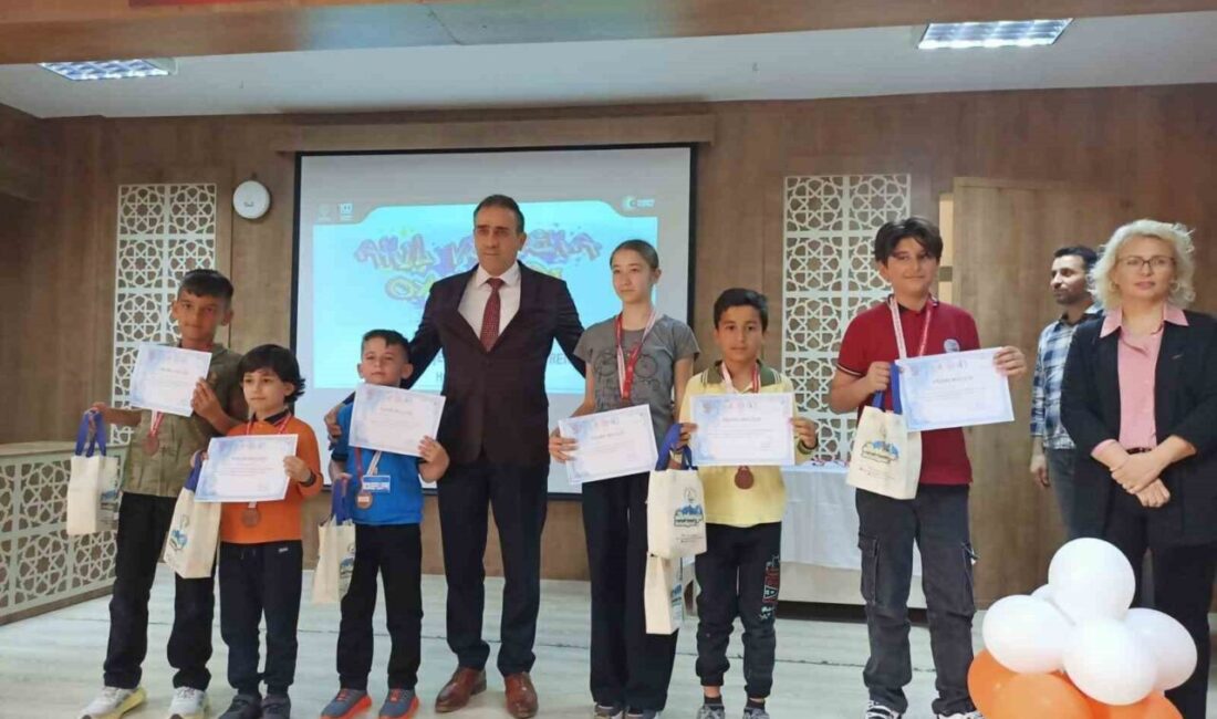 Burhaniye’de Türkiye Akıl ve Zeka Oyunları Ödül Töreni heyecanı Burhaniye de Türkiye Akıl ve Zeka Oyunları İlçe Turnuvası Ödül