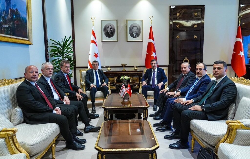 Cumhurbaşkanı Yardımcısı Yılmaz, KKTC Başbakanı Ünal Üstel ile bir araya geldi Cumhurbaşkanı Yardımcısı Cevdet Yılmaz, Kuzey Kıbrıs Türk Cumhuriyeti (KKTC) Başbakanı