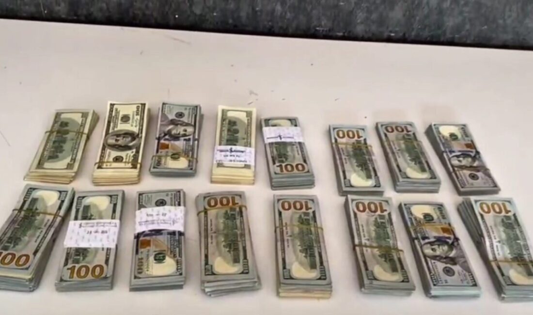 Emniyet güçlerinin dikkati 155 bin dolarlık dolandırıcılığı engelledi Ankara’da kendisini kamu görevlisi olarak tanıtarak bir vatandaşı 155 bin