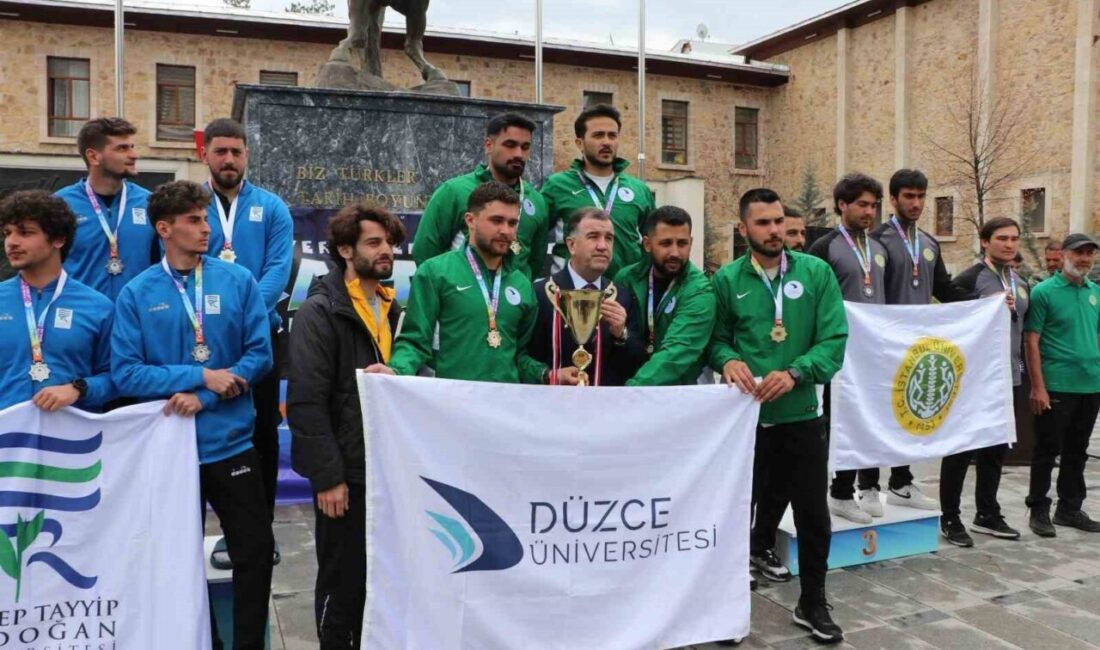 Erkek rafting takımı Türkiye şampiyonu oldu Türkiye’de ilk kez Bayburt’ta gerçekleştirilen Üniversiteler Arası Rafting Türkiye Şampiyonası’nda