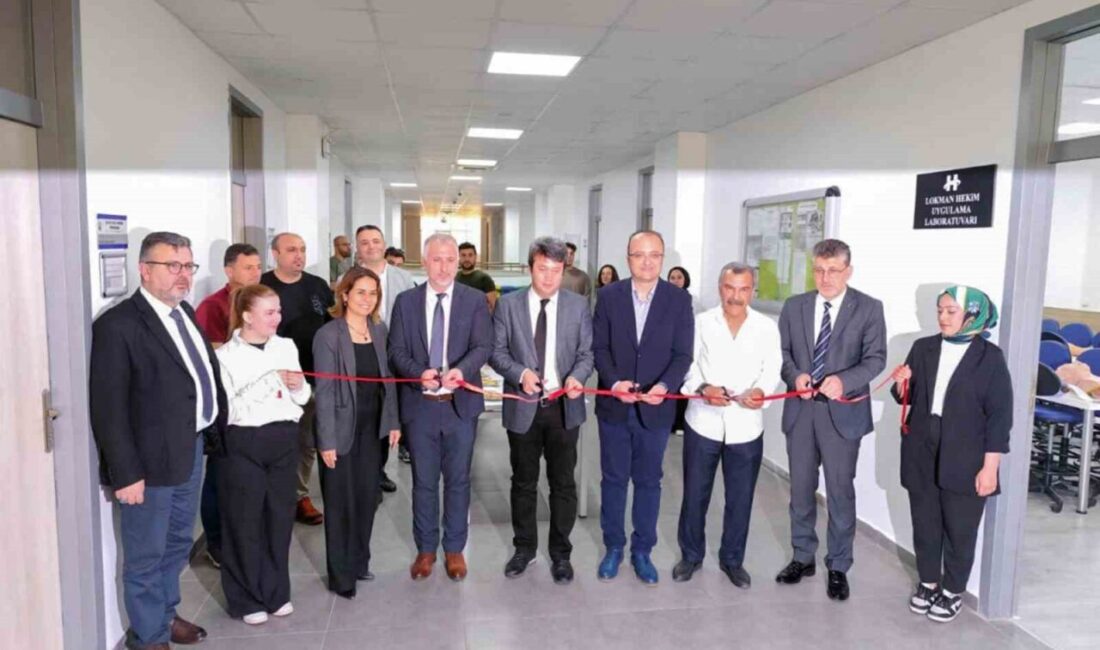 Fethiye’de “Lokman Hekim Uygulama Laboratuvarı” hizmete açıldı Muğla Sıtkı Koçman Üniversitesine (MSKÜ) bağlı Fethiye Sağlık Hizmetleri Meslek