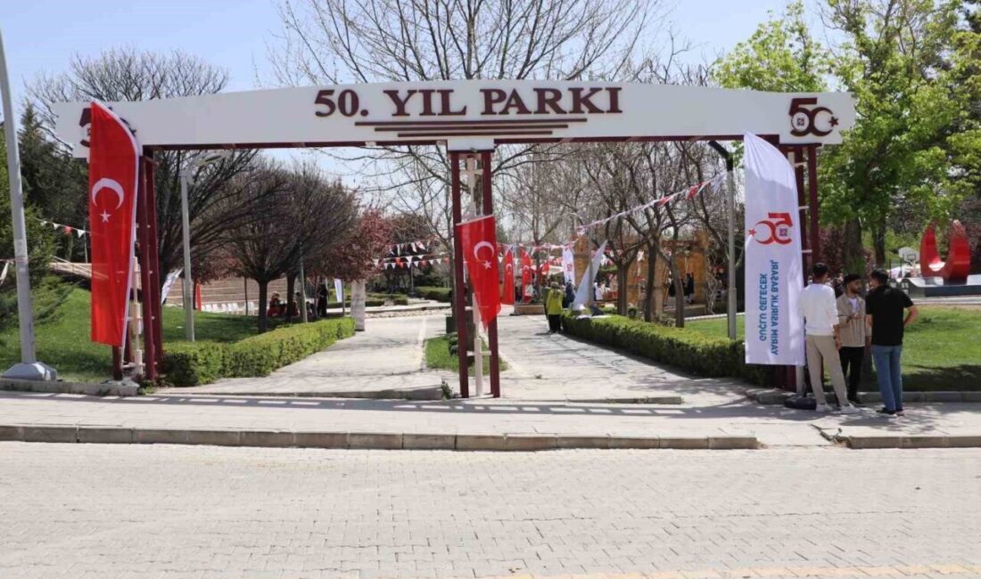 FÜ’de isim değişikliği: Kültür Park, “50. Yıl Parkı” oldu Fırat Üniversitesi Rektörlük kampüsünde yer alan ve öğrenciler ile personelin