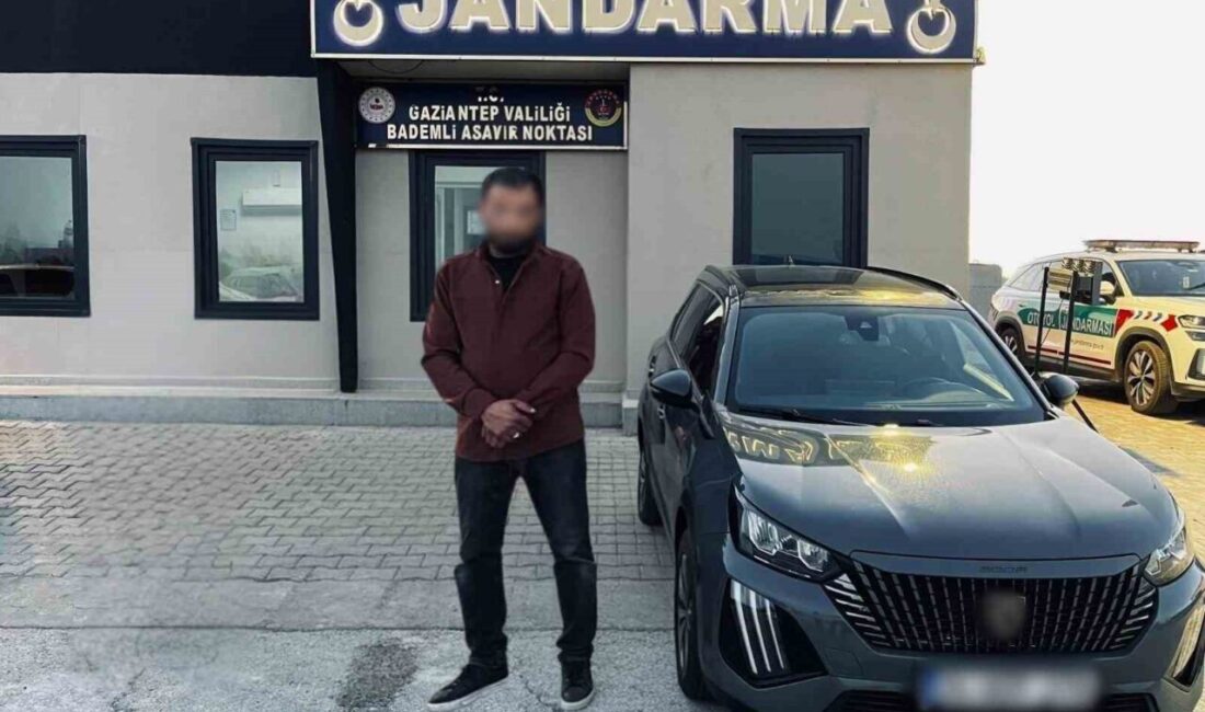 Gaziantep’te göçmen kaçakçılığı operasyonu Gaziantep’te jandarma ekipleri tarafından göçmen kaçakçılığı ile mücadele kapsamında yapılan
