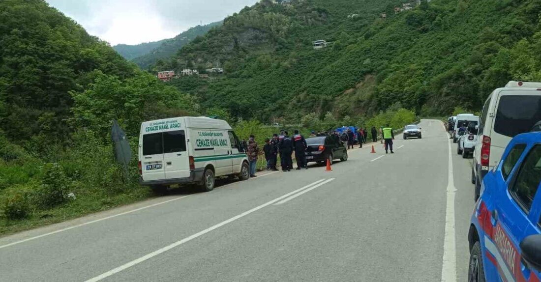 Giresun’da kayıp olarak aranan kişi dere kenarında ölü bulundu Giresun’un Doğankent ilçesinde dünden bu yana kayıp olarak aranan 43