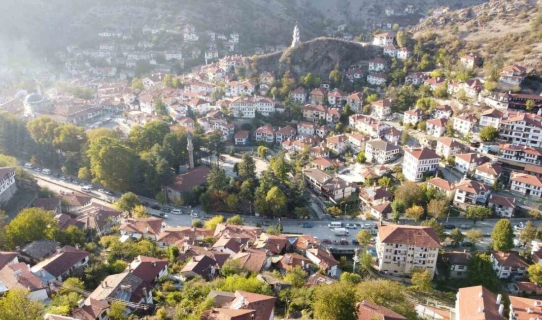 Göynük’te İpekyolu güzergahı için turizm hamlesi Bolu’nun Göynük ilçesinde “İpekyolu Güzergahı İçin Turizm” toplantısı yapıldı. Toplantıda,