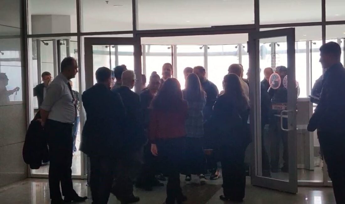 İBB Medya A.Ş. Yönetim Kurulu Başkanı Murat Ongun’un avukatına tutuklama talebi İBB Medya A.Ş. Yönetim Kurulu Başkanı Murat Ongun’un avukatı Serkan