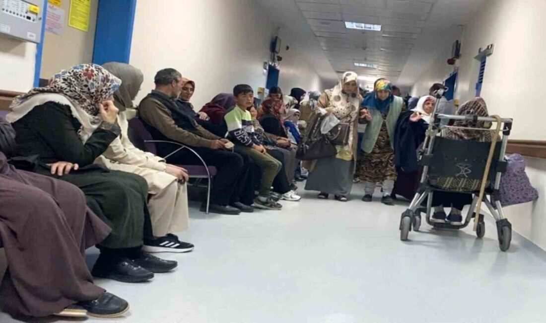 Iğdır’da röntgen sırası tartışmalara neden oluyor Iğdır Dr. Nevruz Erez Devlet Hastanesi röntgen bölümünde oluşan sıra