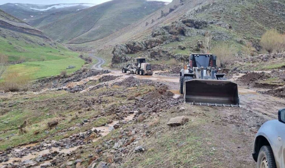 Iğdır‘da sağanak yağış sonrası kapanan köy yolları açıldı Iğdır’da dün geceden bu yana etkili olan sağanak yağış, özellikle