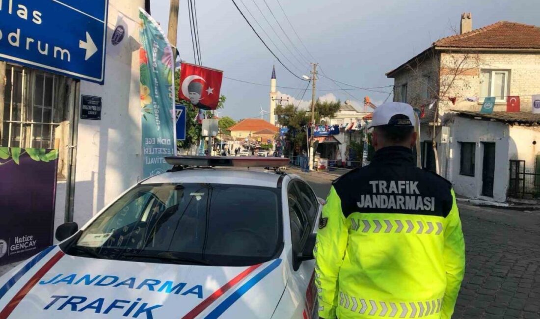 Jandarmadan ‘festival’ nöbeti Aydın’ın Didim ilçesinde gerçekleştirilen Ege Lezzetleri Festivali’nde yerini alan jandarma