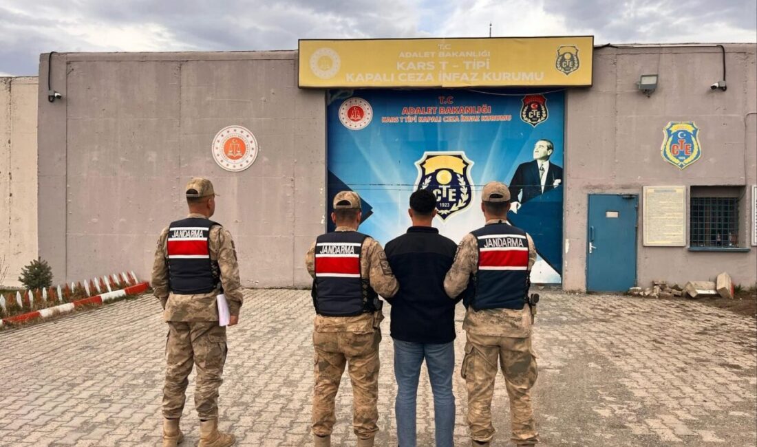 Kağızman’da hapis cezası bulunan 1 kişi yakalandı Kağızman’da kesinleşmiş hapis cezası bulunan 1 kişi yakalandı. Kars İl