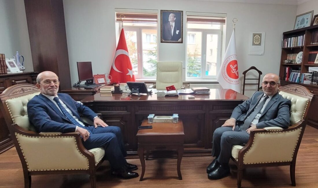 Kaya’dan Müftü İmamoğlu’na ziyaret Afyonkarahisar’da düzenlenecek seminer için kente gelen Diyanet İşleri Başkanlığı Din
