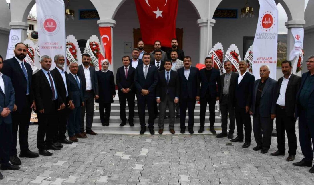 Levent Camii dualarla ibadete açıldı Malatya’nın Akçadağ ilçesinde hayırsever iş insanı Hasan Doğan tarafından inşa