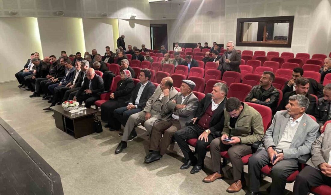 Malazgirt’te ‘Köylere Hizmet Götürme Birliği Encümen Seçimi’ yapıldı MUŞ (İHA) – Muş’un Malazgirt ilçesinde “Köylere Hizmet Götürme Birliği