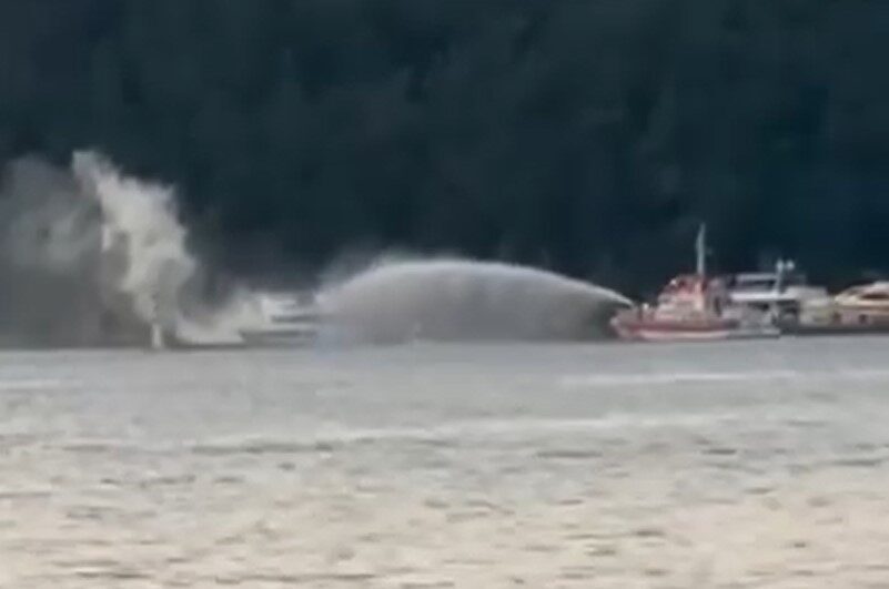Marmaris’te motoryatta yangın çıktı Muğla’nın Marmaris ilçesinde bir motoryatta çıkan yangın ekiplerin zamanında müdahalesi
