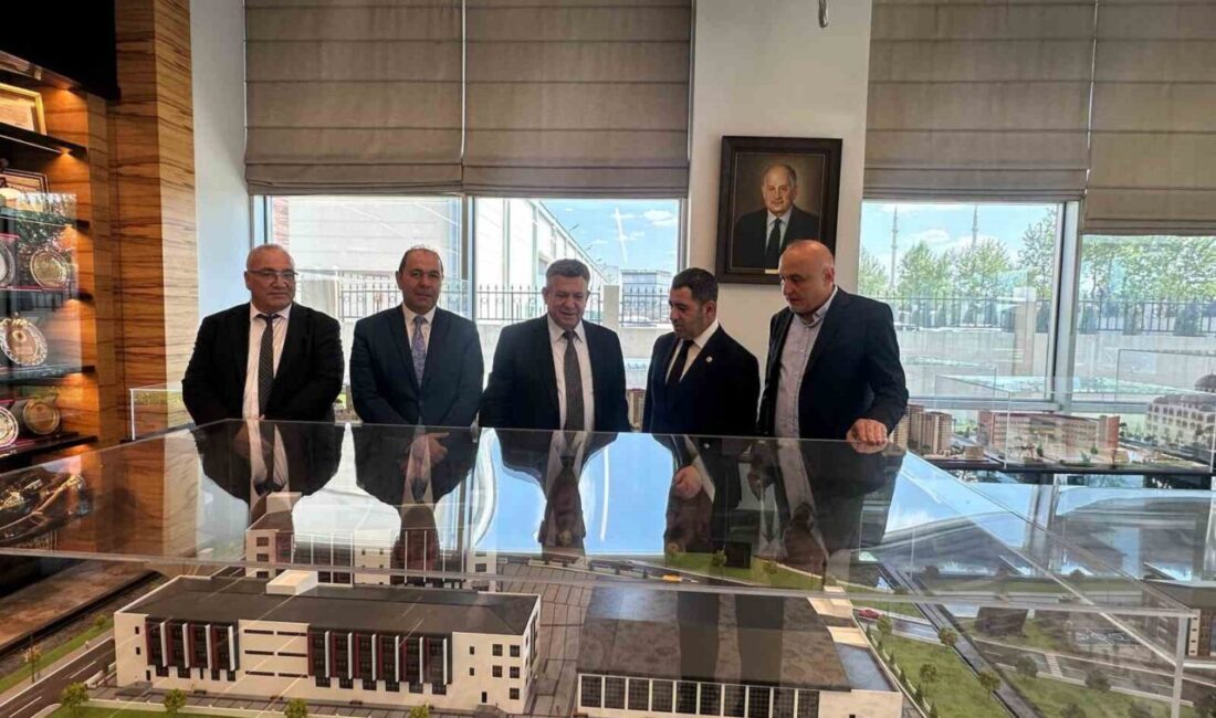 Milletvekili Bozgeyik’ten Merinos Holding’e ziyaret AK Parti Gaziantep Milletvekili Bünyamin Bozgeyik, Erdemoğlu Holding Yönetim Kurulu